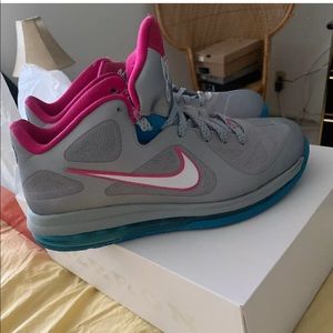 Lebron 9 Low Fireberry Size 8